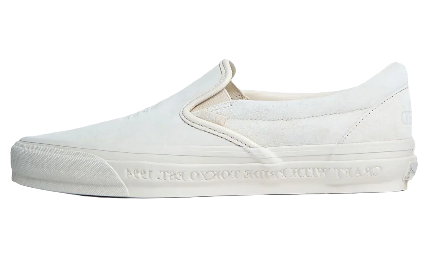 Neighborhood OTW Classic Slip-On 98 Sneaker "Natural" VN000EDG7VJ