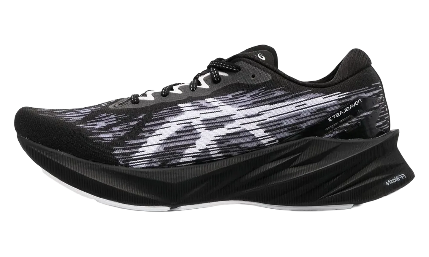 Novablast 3 "Black White" 1011B458 002