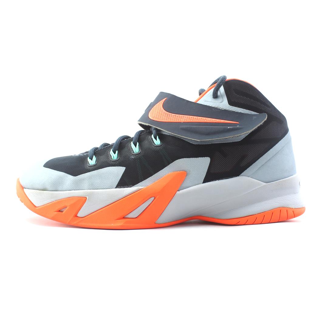 LEBRON SOLDIER VIII