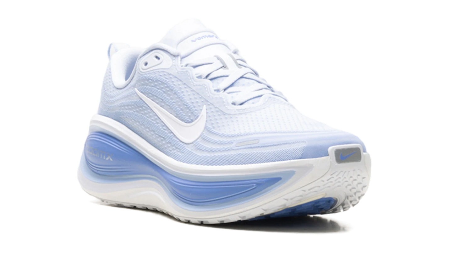 Vomero Plus WMNS "Football Grey Royal Pulse" HV8154 003