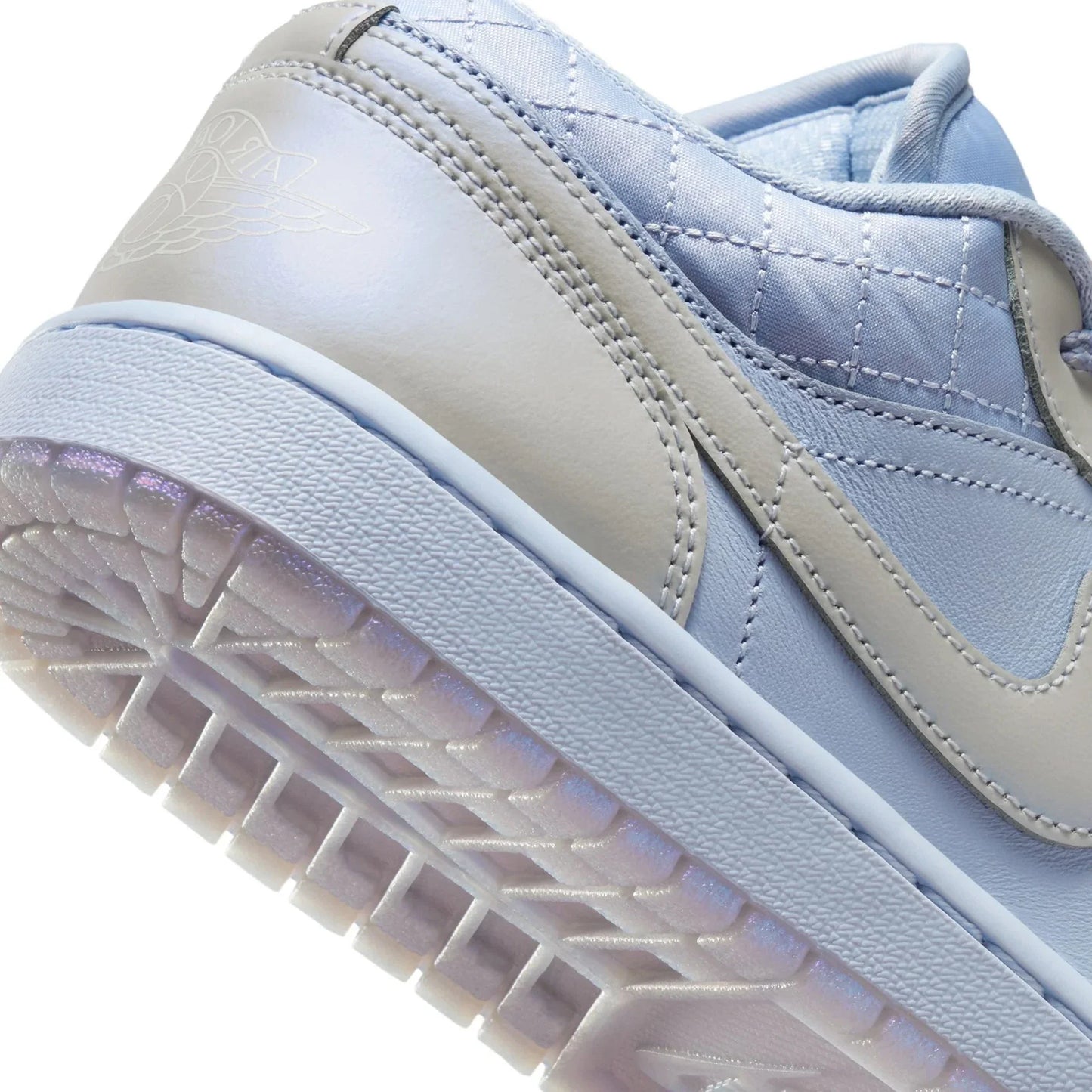 1 Low SE 'Ghost Pearlized Quilt' Women's (2025)