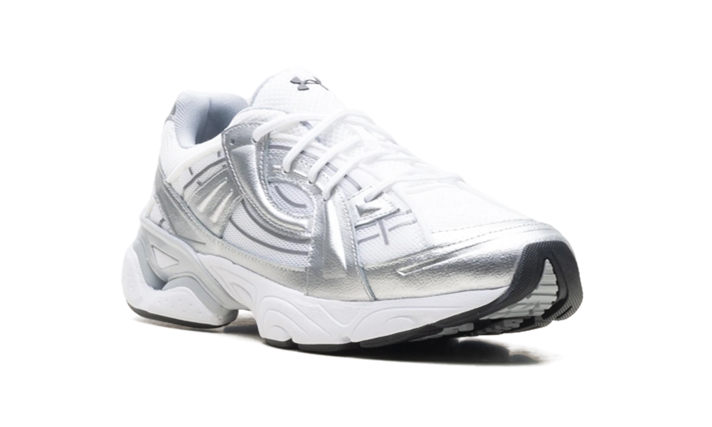 UA Sola "White Metallic Silver" 6005284 100
