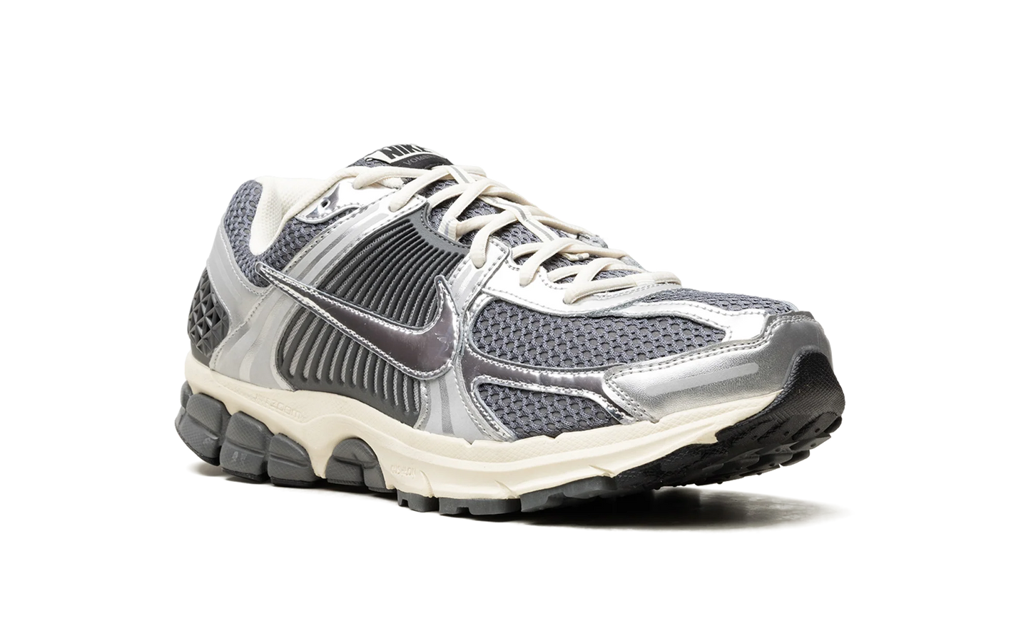 Zoom Vomero 5 "Iron Grey Chrome" IM3486 001