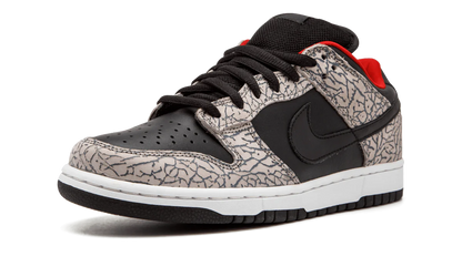 SB Dunk Low Pro "Supreme - Black Cement" 304292 131