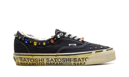 OTW Era 95 "Satoshi Nakamoto Lucky Charm" VN000EFEBLA