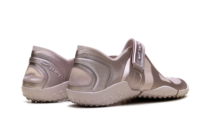 Air Rift Satin WMNS "SKIMS - Slit Red" IQ7158 600