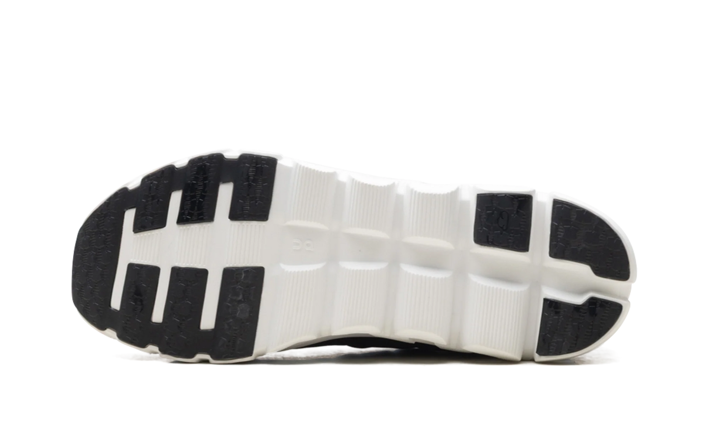 Cloudflow 4 "Black White" 3MD30100299