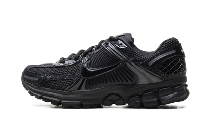 Zoom Vomero 5 WMNS "Black Patent" II6236 001
