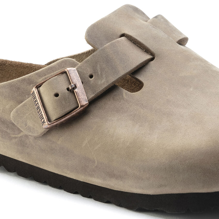 Boston Oiled Leather Soft Footbed Clog in Tabacco Brown