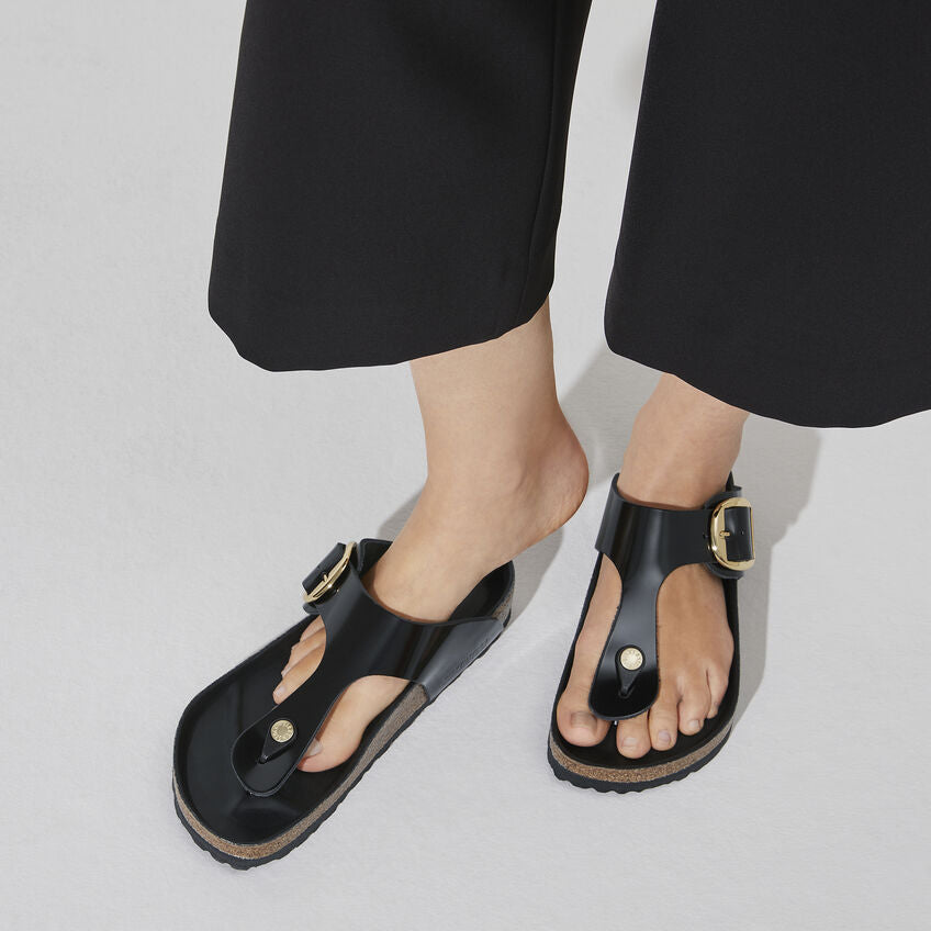 Gizeh Big Buckle Natural Patent in High Shine Black