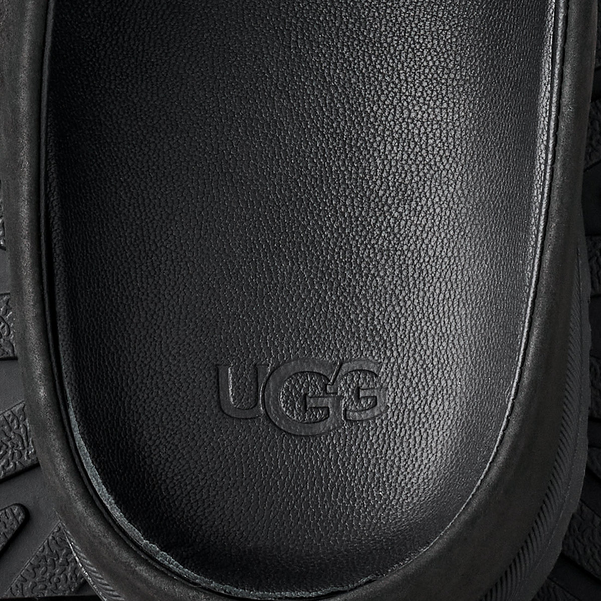 Men's Otzo Clog in Black