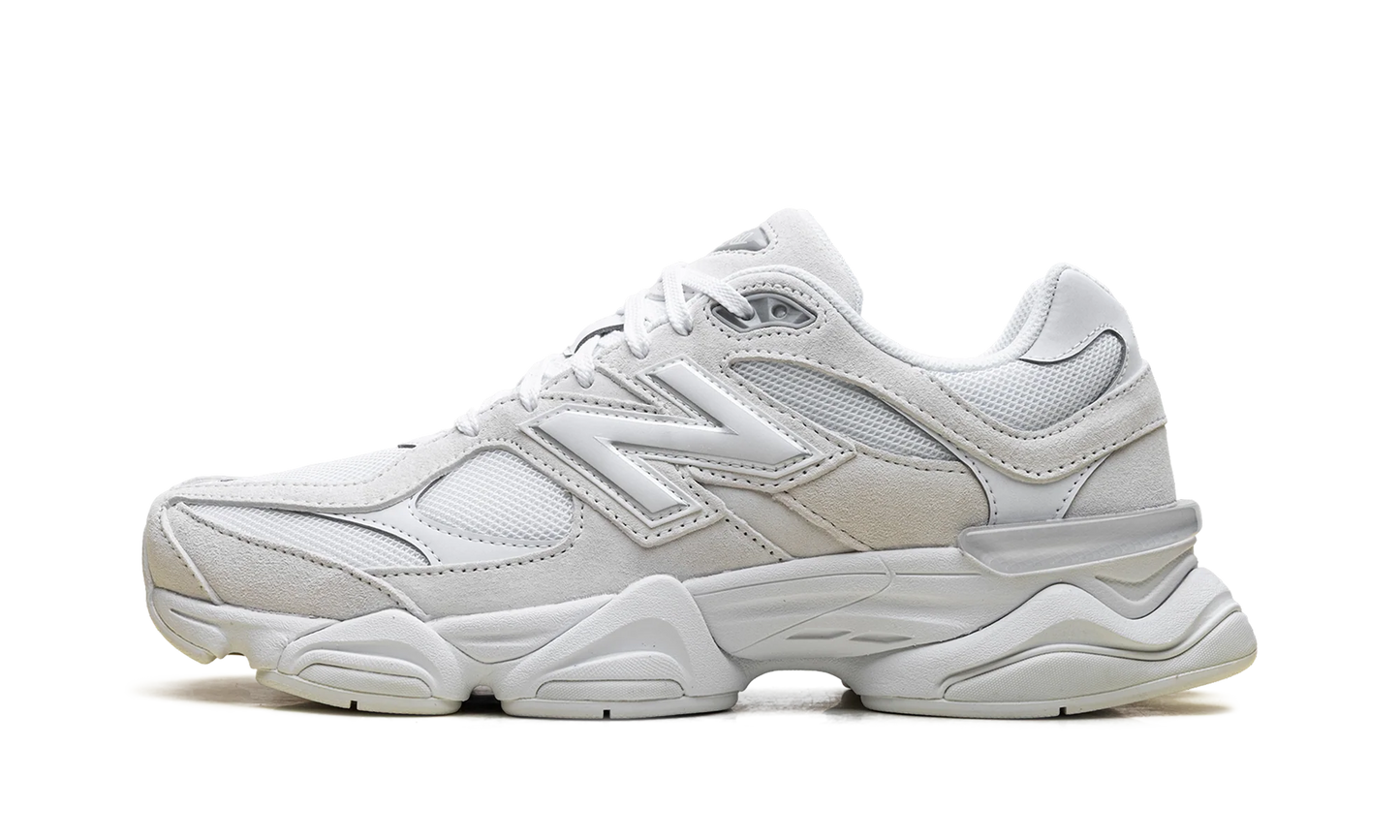 9060 "Reflection White" U906027Z