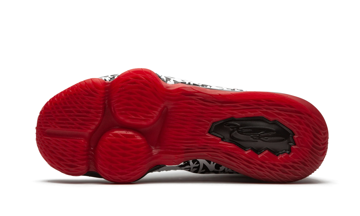 LeBron 17 "Graffiti" CT6047 100