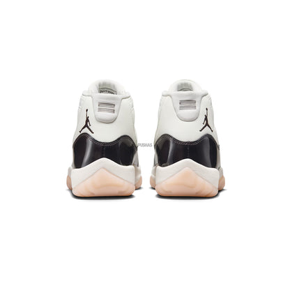 11 Retro 'Neapolitan' Women's (2023)