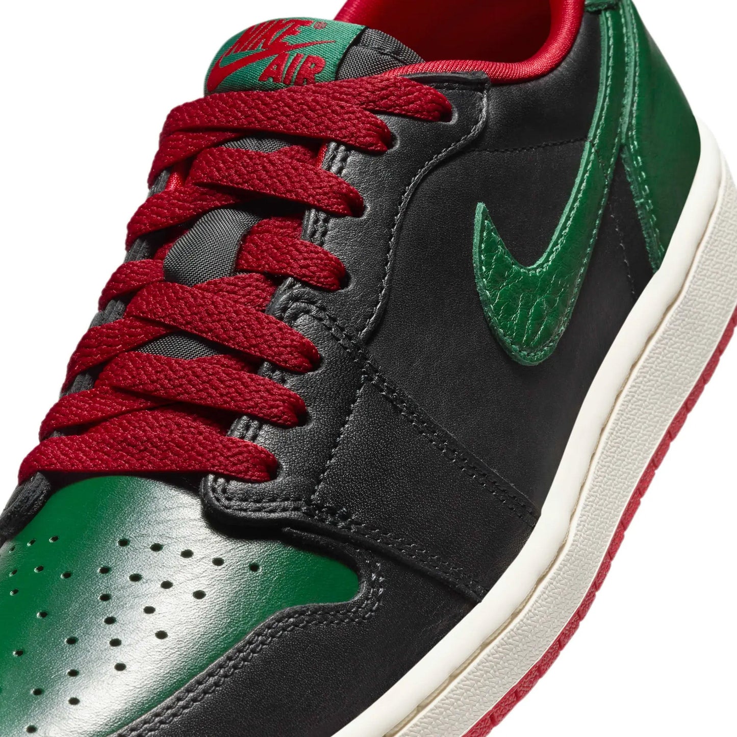 1 Retro Low OG 'Gorge Green Varsity Red' Women's (2024)