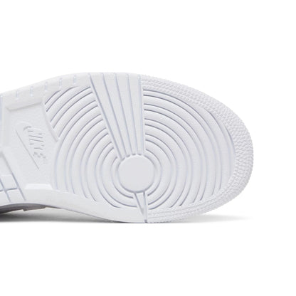 1 Low 'White' W (2022)