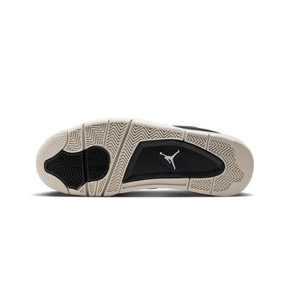 4 RM 'Iron Grey'