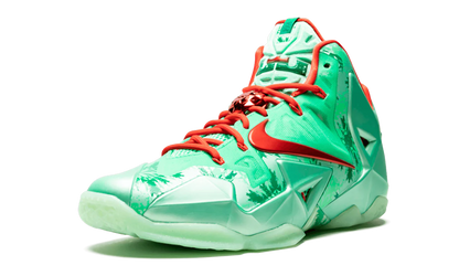 Lebron 11 "Christmas" 616175 301