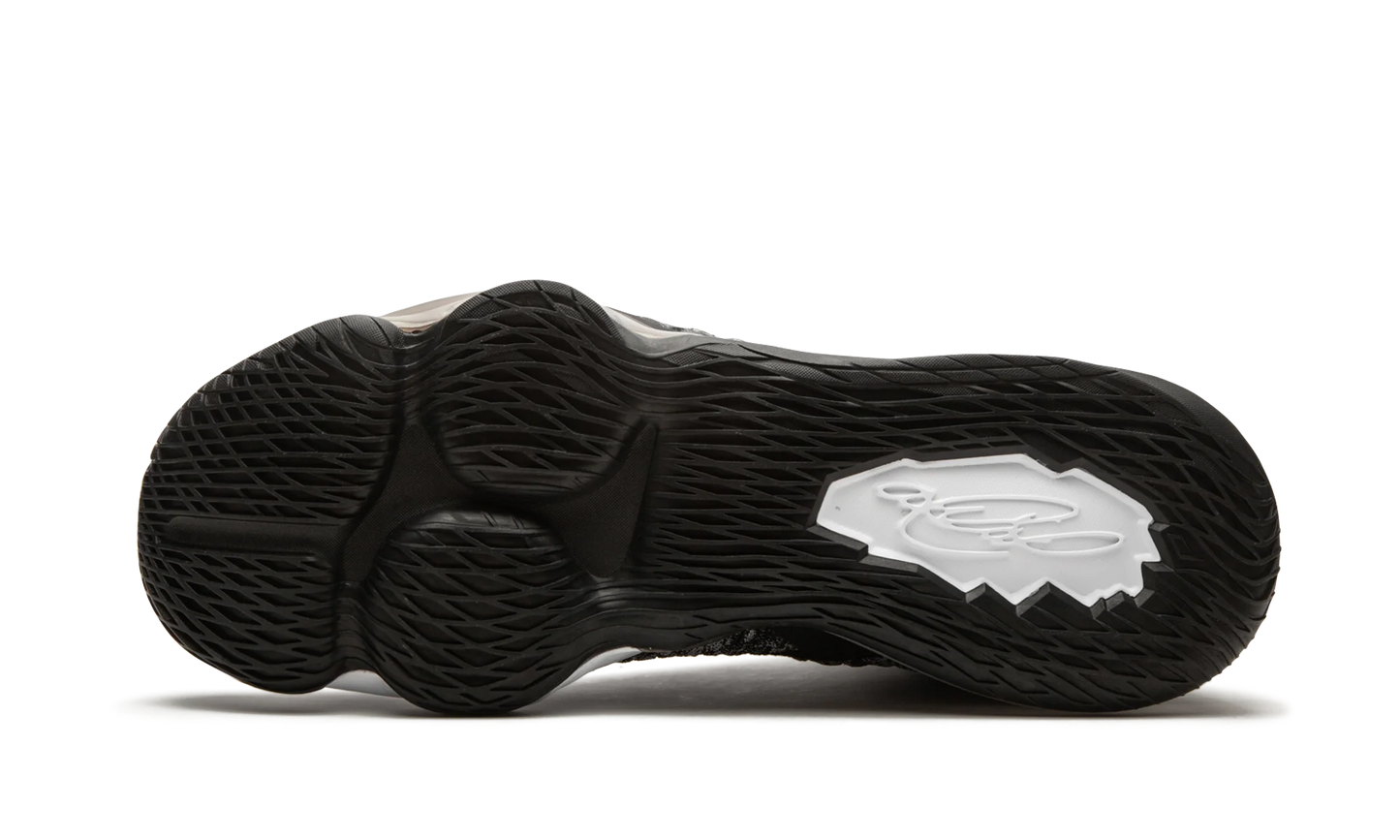 Lebron 17 "Black/White" BQ3177 002