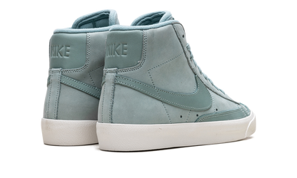 Blazer Mid WMNS"Mineral" DQ7572 300
