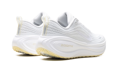Vomero Plus WMNS "Photon Dust Alabaster" HV8154 009