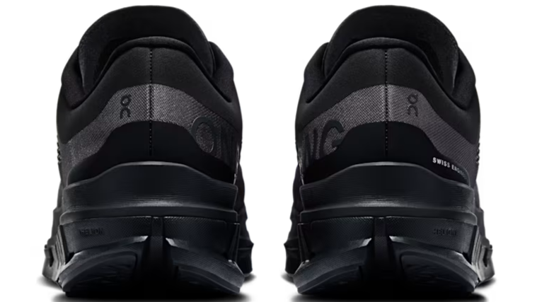 On Running Cloudflow 5 Black Black (Women's)