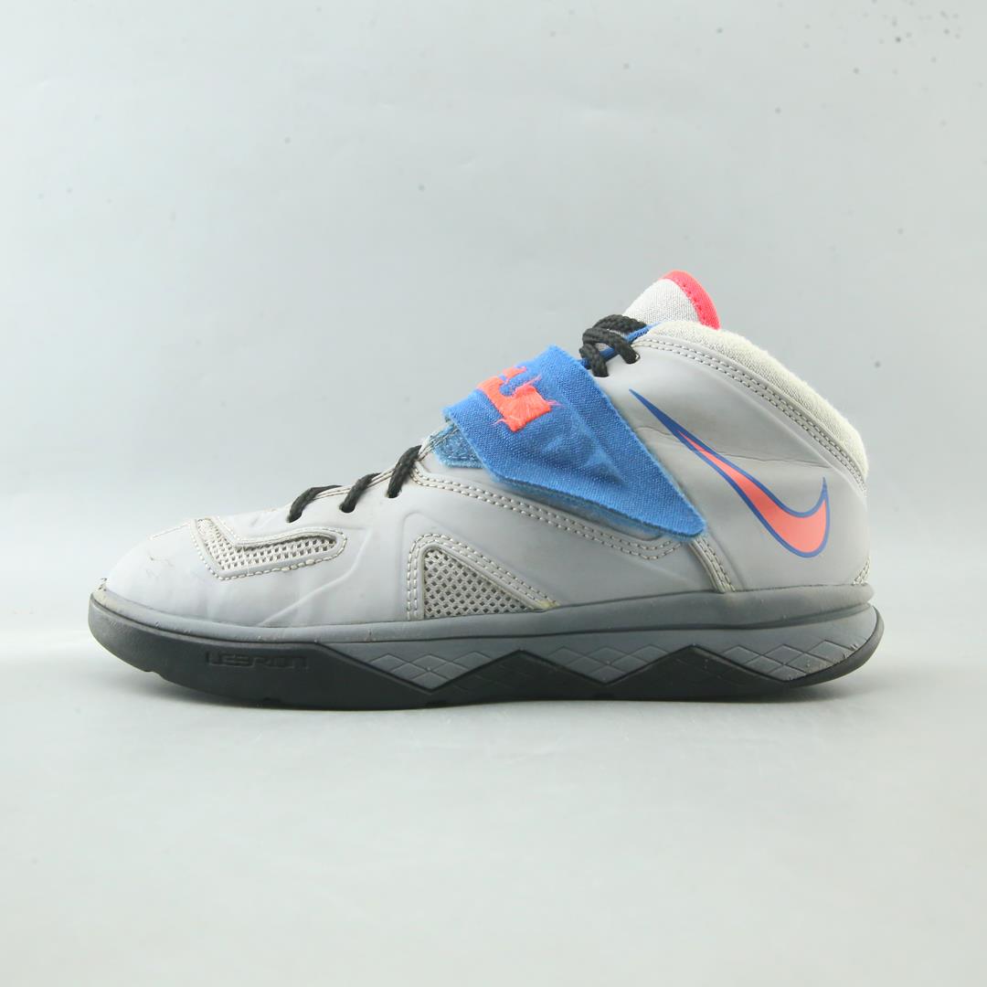 LEBRON SOLDIER 7
