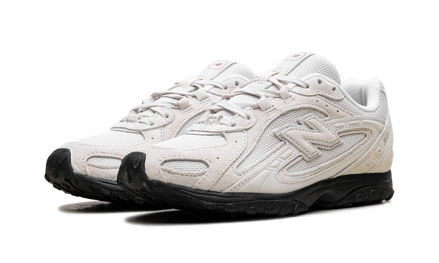 204L "Year of The Horse - White" U204L8OV