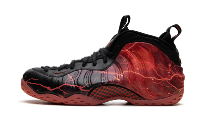 Nike Air Foamposite One "Stranger Things" IR7336 001