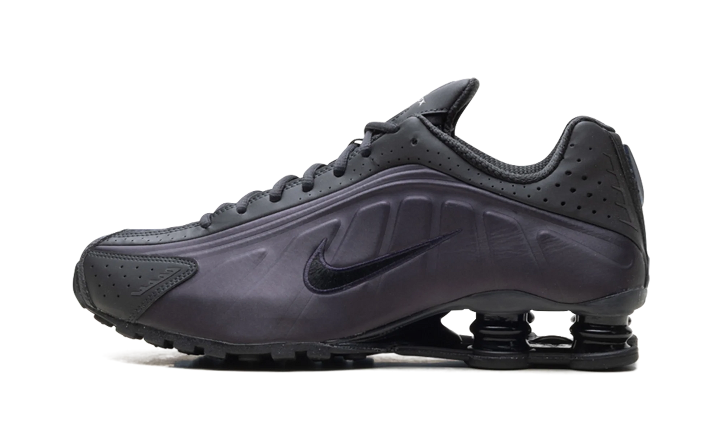 Shox R4 "Cave Purple Black" HQ1988 500