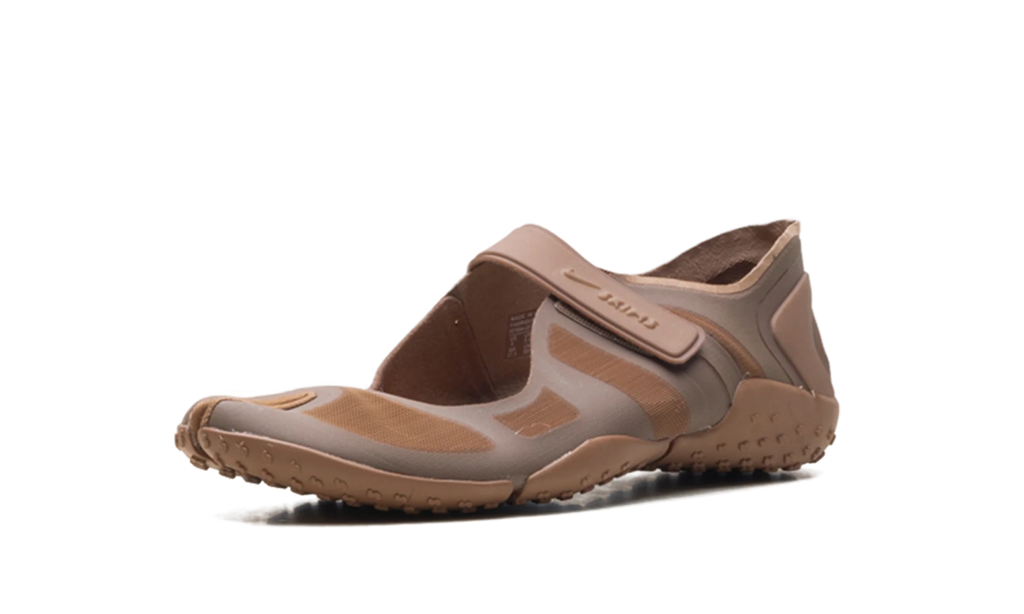 Air Rift Mesh WMNS "SKIMS - Archaeo Brown" IO7694 201