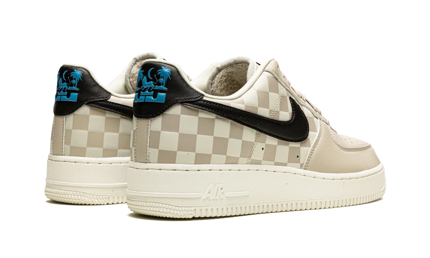 Air Force 1 Low "LeBron James - King's Day" DC8877 200