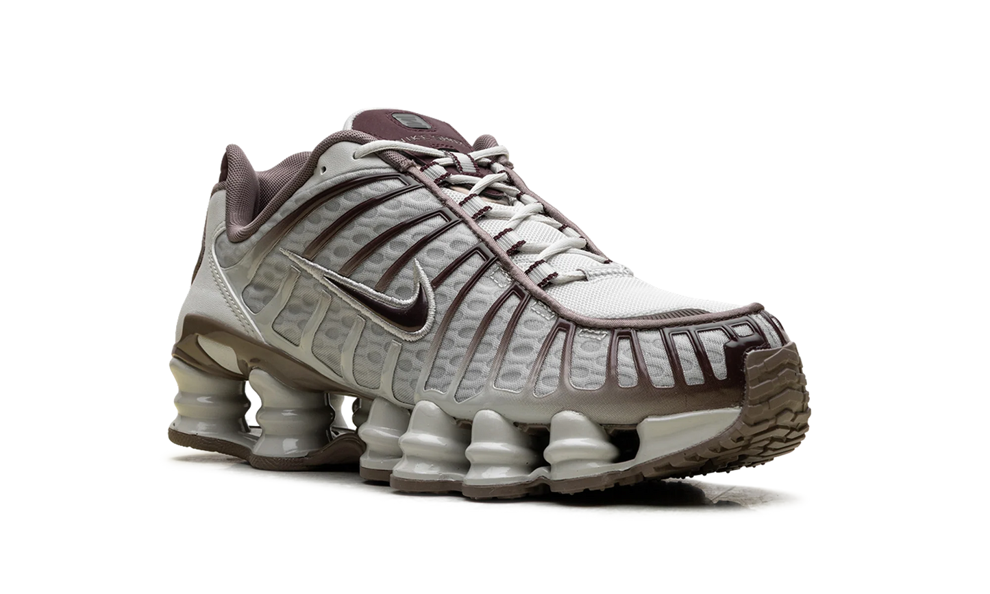 Shox TL WMNS "Light Bone Burgundy Crush" IM6013 072
