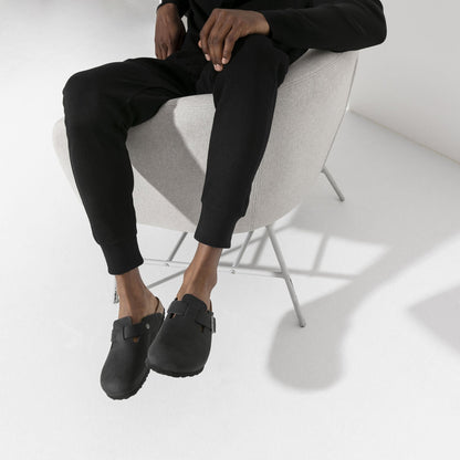 Boston Oiled Leather in Black