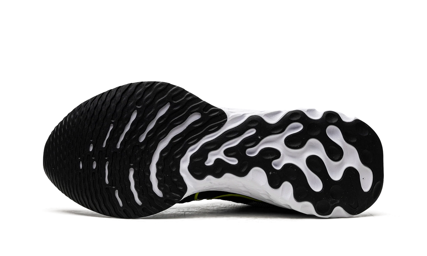 React Infinity Run Flyknit 2 "CORE" CT2357 100