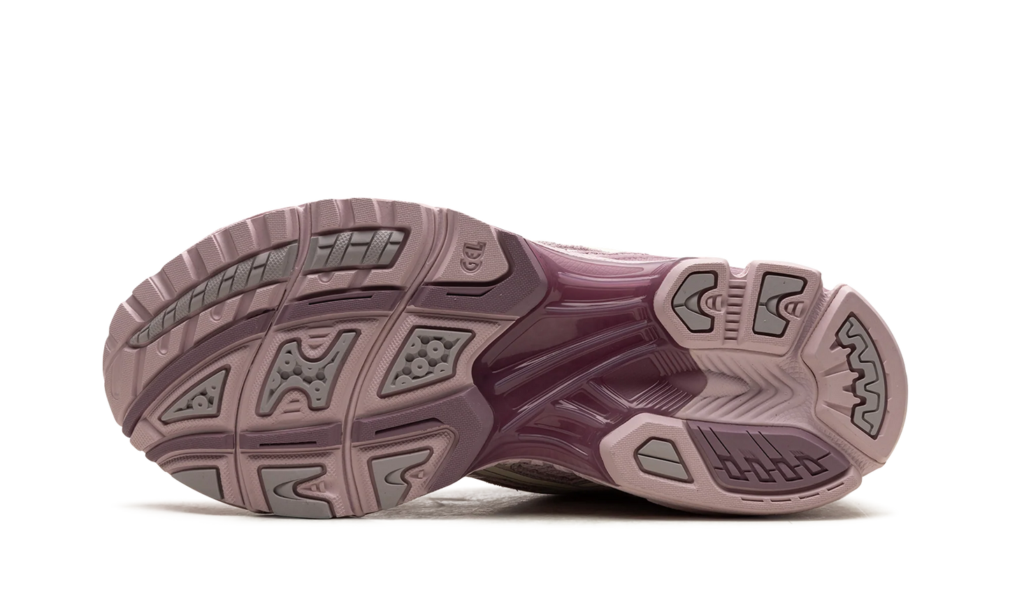 GEL KAYANO 14 WMNS "BARELY ROSE CREAM" 1202A105 700