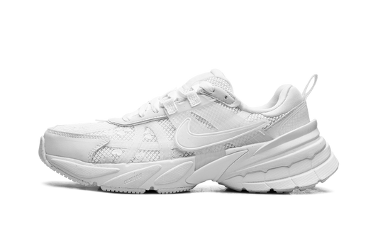 V2K Run WMNS"White Summit White" HJ5269 100