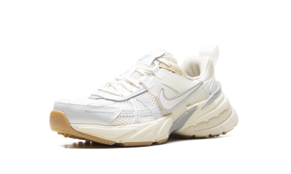 V2K Run WMNS "White Photon Dust Fir" FD0736 108