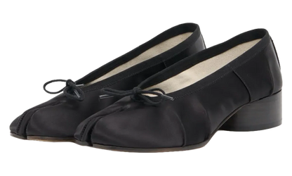 Tabi Satin Ballerina WMNS "Black" S58WZ0156P7551T8013
