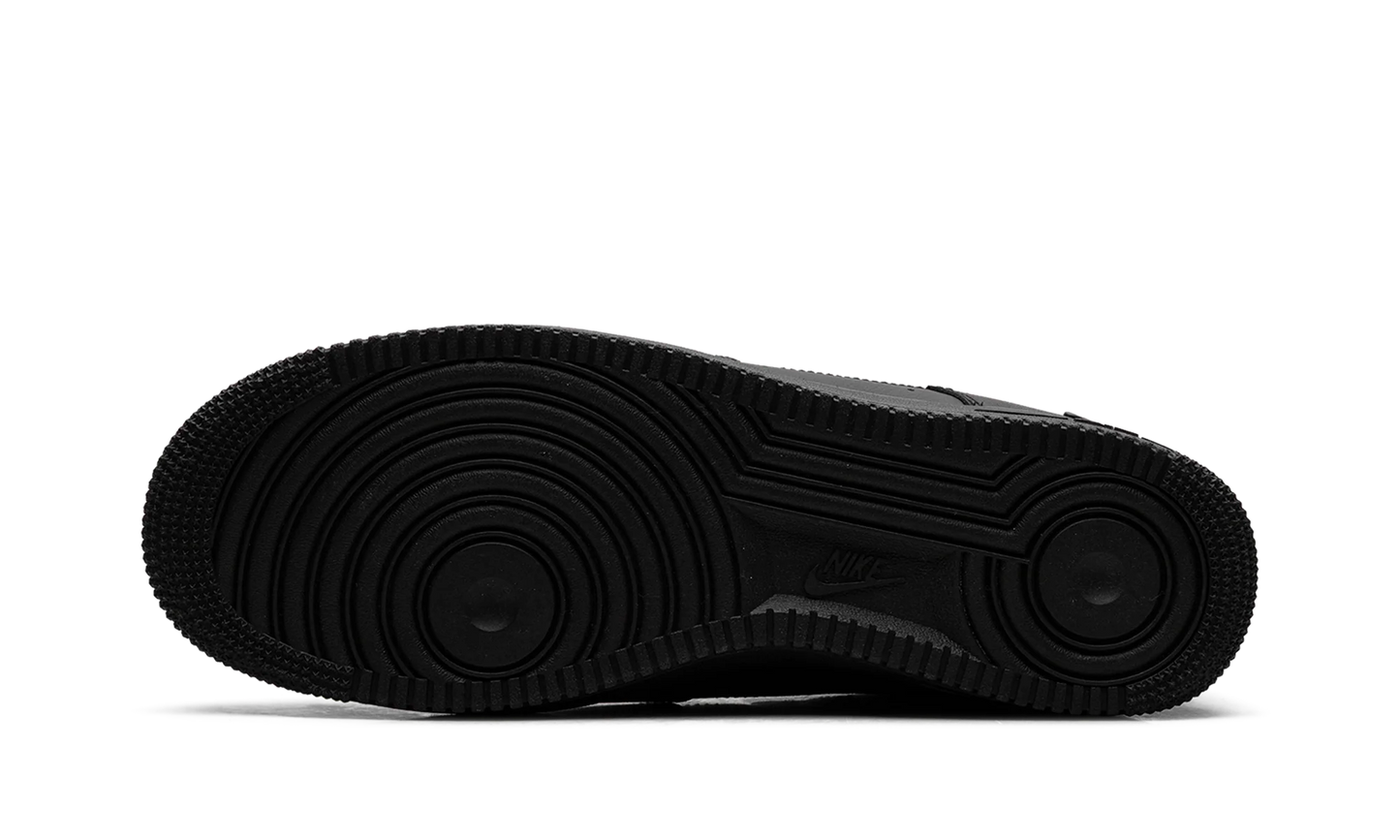 Air Force 1 '07 LV8 "Triple Black Ripstop" IH4452 001
