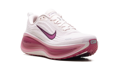 Vomero Plus Wmns "Red" HV8154 602