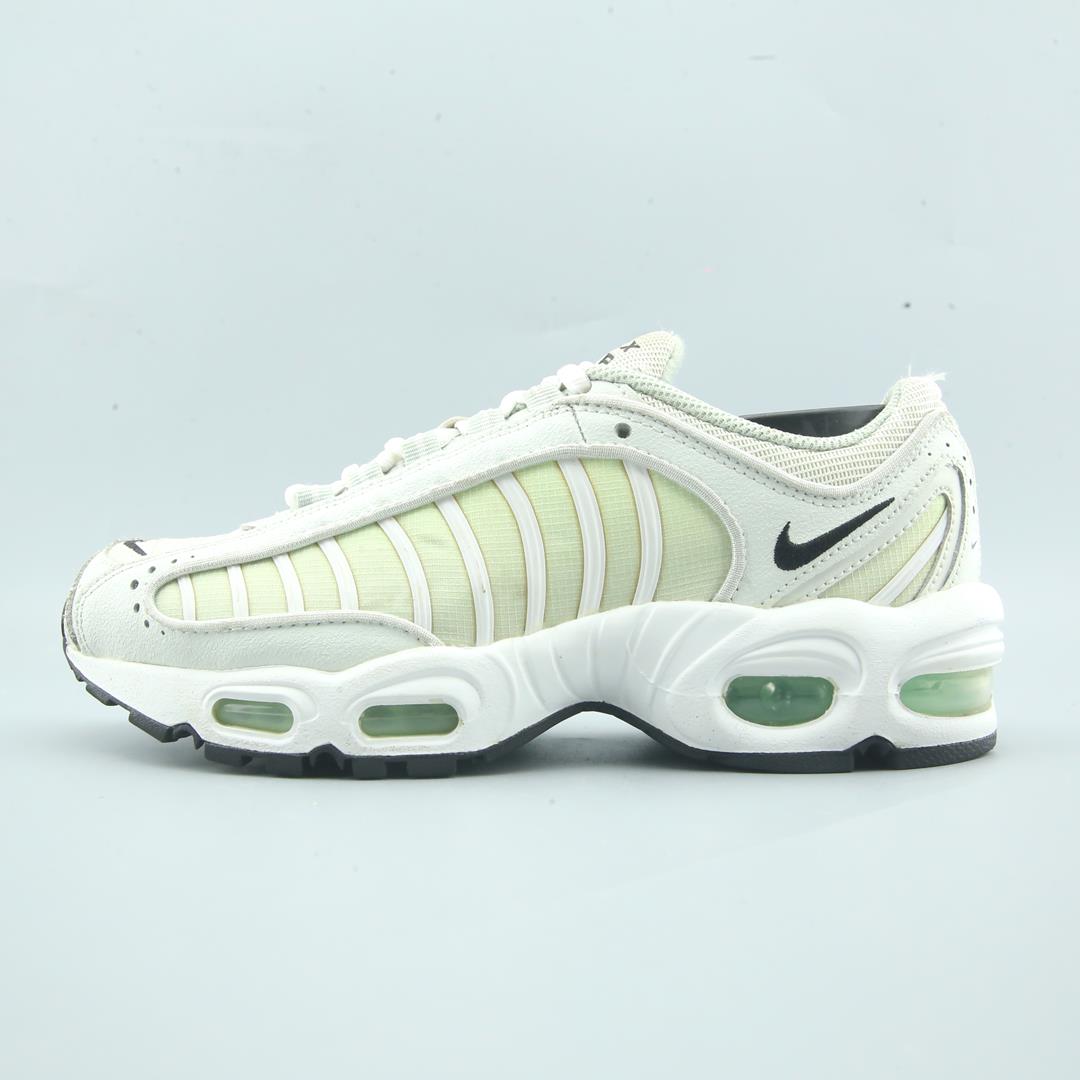 AIR MAX TAILWIND 4