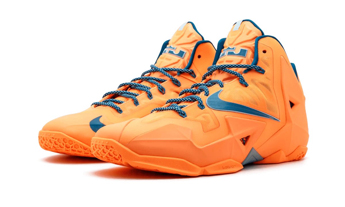 Lebron 11 "Atomic Orange" 616175 800