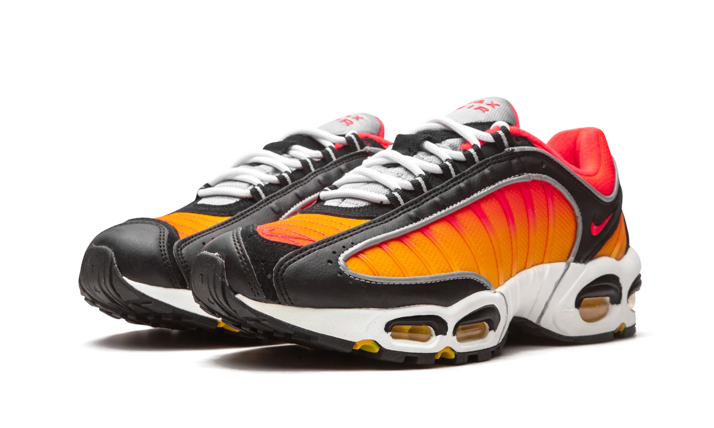 Air Max Tailwind IV "Sunset" CN9658 001