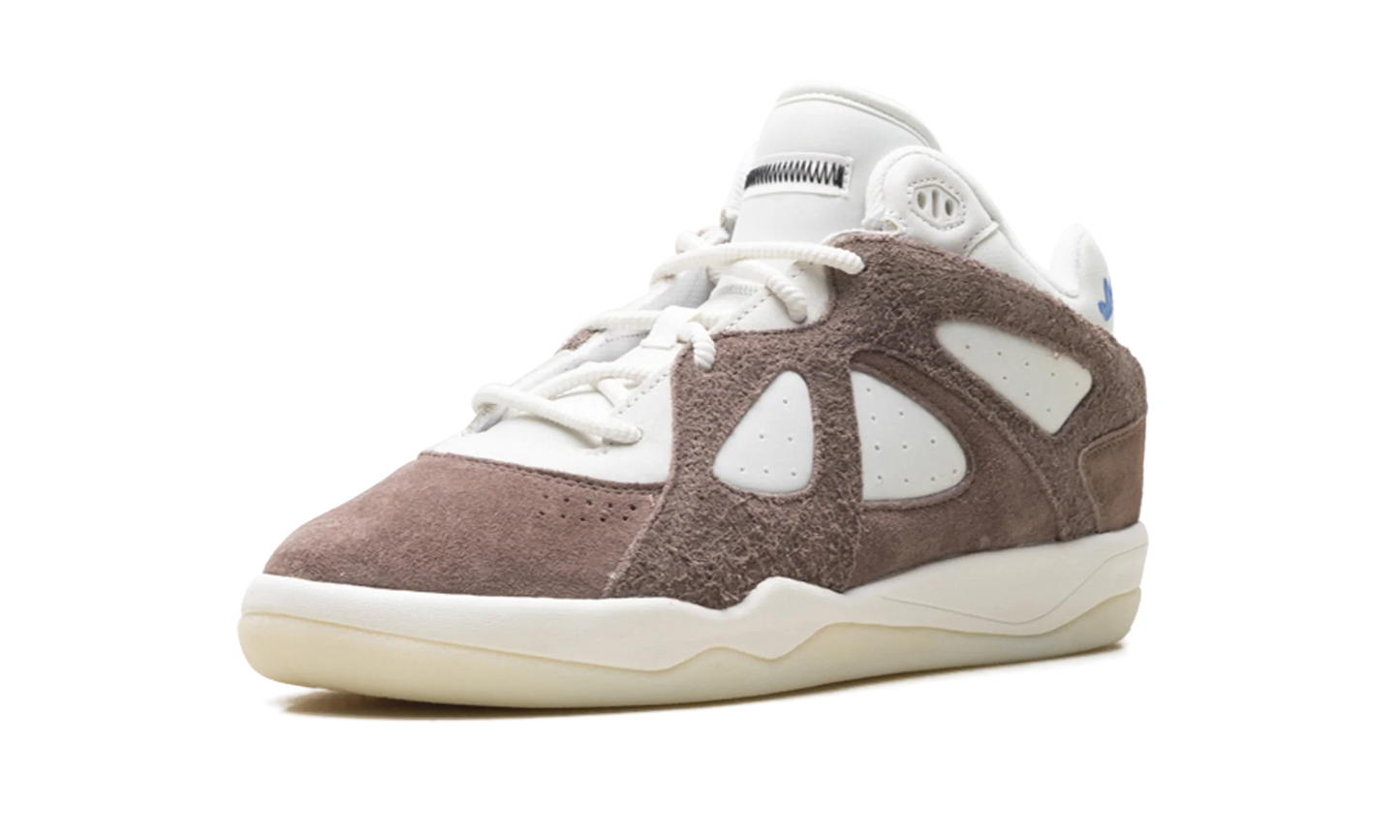 BadBo 1.0 "Bad Bunny - Brown" JS1469
