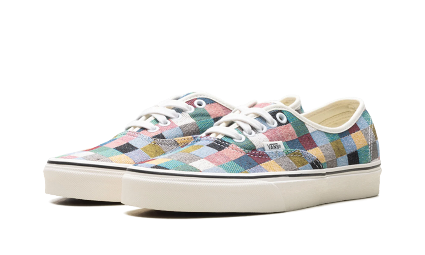 Authentic "Woven Checkers" VN0A38EM011