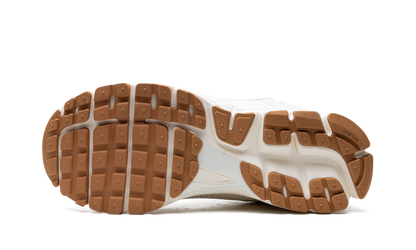 WMNS Zoom Vomero 5"SAIL GUM" HM5886 133