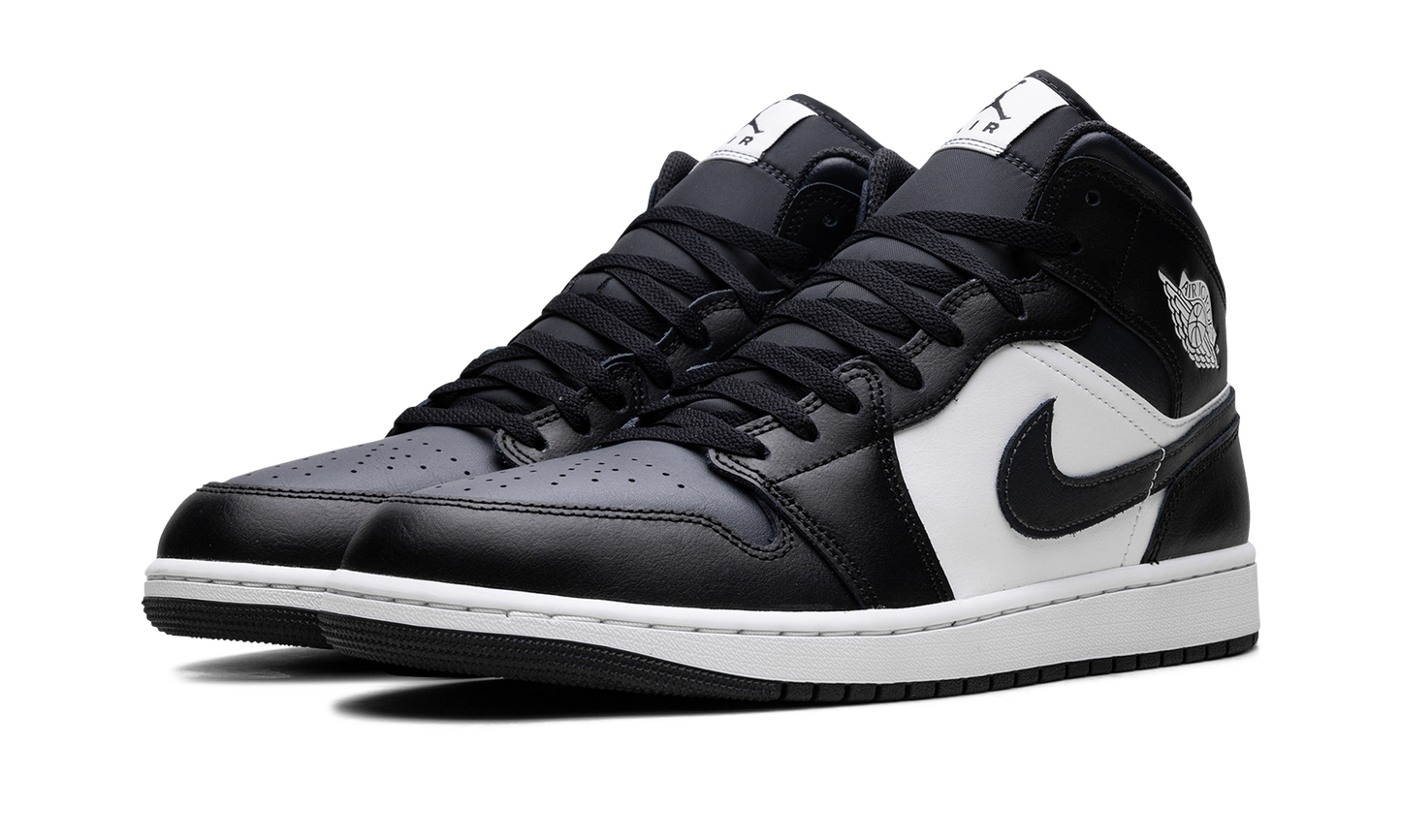 1 Mid "Off Noir Toe" DQ8426 010