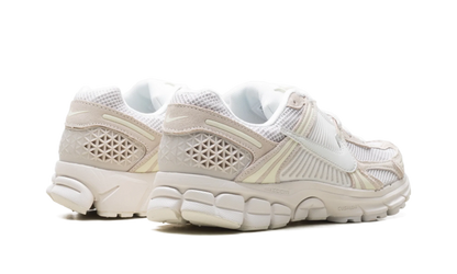 Zoom Vomero 5 WMNS "Phantom Light Bone" HQ0458 003