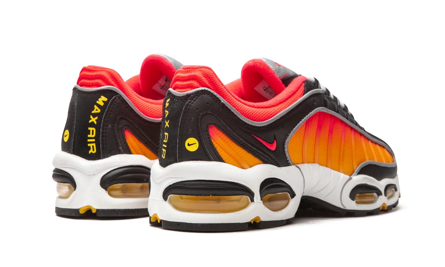 Air Max Tailwind IV "Sunset" CN9658 001
